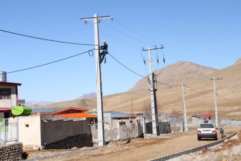 شبکه برق ۲۱ روستای سرخس اصلاح شد