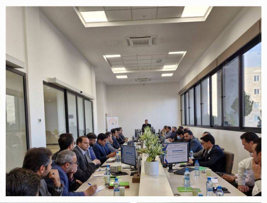 بازآموزي مباحث فروش و GIS برای مدیران برق شهرستانها در مشهد