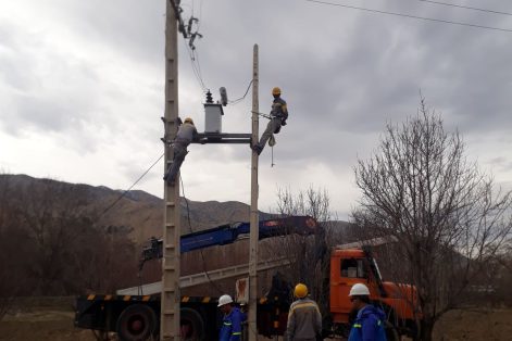 اصلاح و بهسازی شبکه برق ۷۶ روستا در شهرستانهای سبزوار و ششتمد