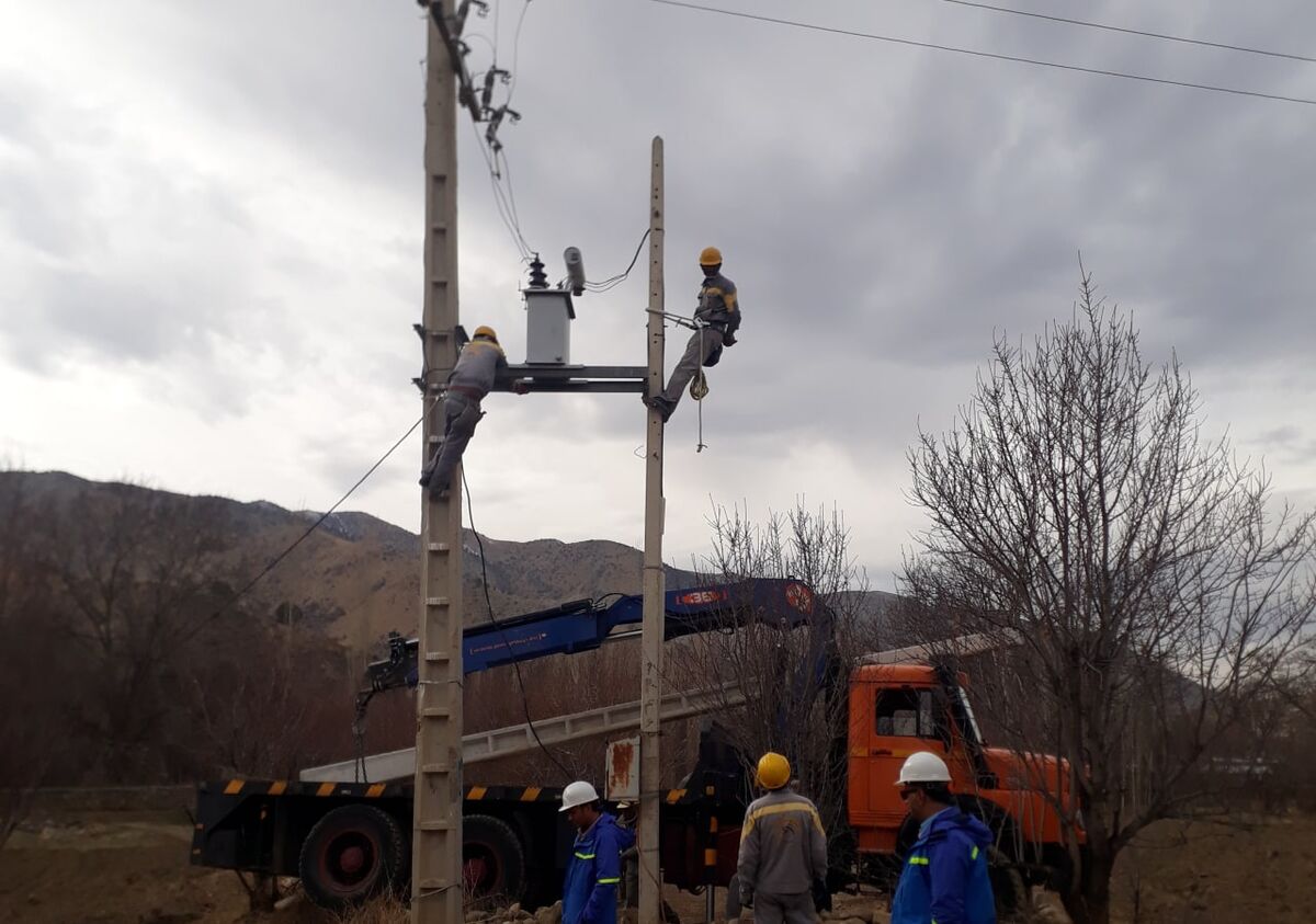 اصلاح و بهسازی شبکه برق ۷۶ روستا در شهرستانهای سبزوار و ششتمد