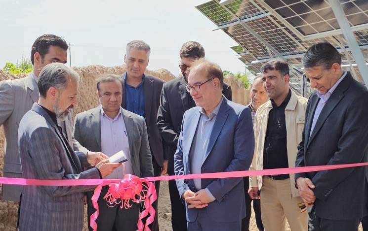 نخستین نیروگاه تجمیعی خورشیدی ویژه چاه کشاورزی در خراسان رضوی بهره‌برداری شد